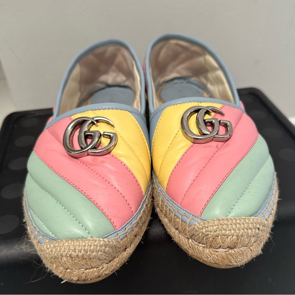 AUTHENTIC: GUCCI Espadrilles